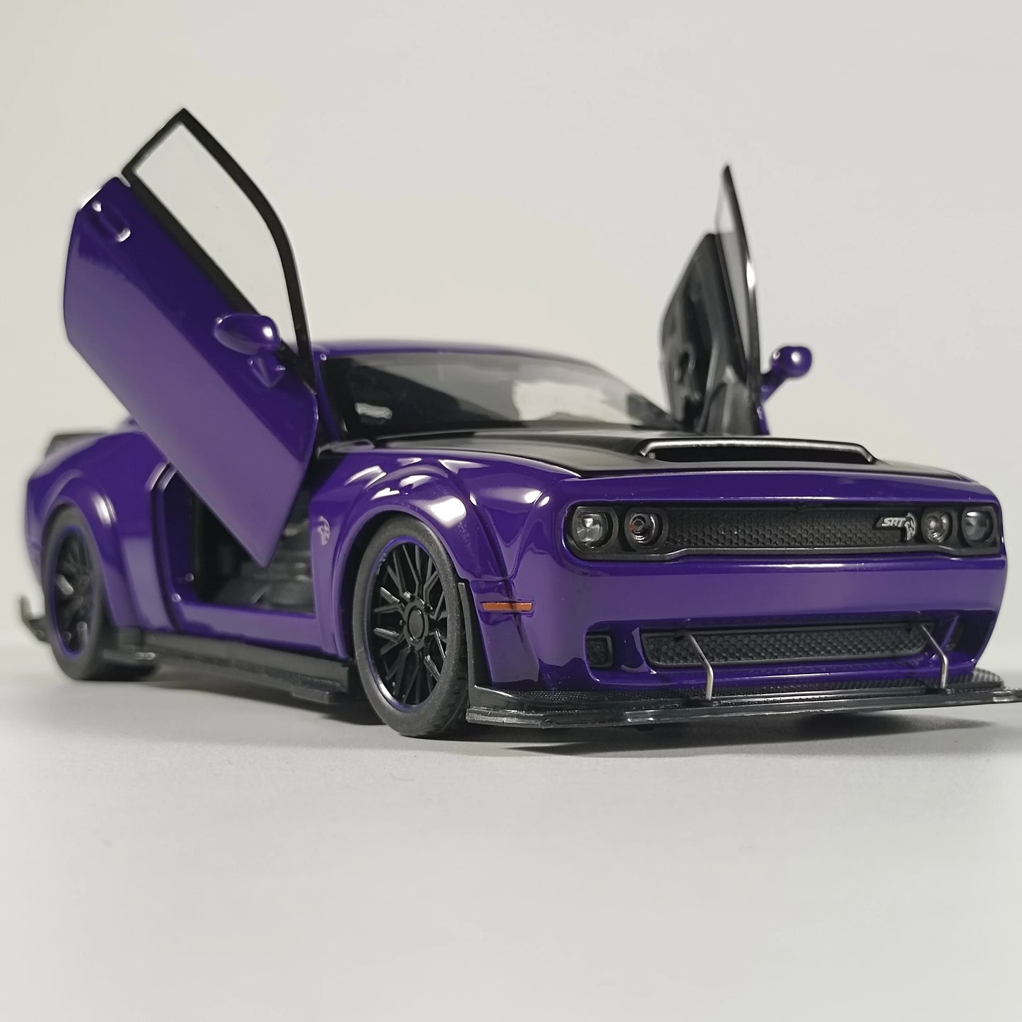 1:32 Dodge Challenger SRT Hellcat Redeye V8 Alloy Metal Diecast Model American Muscle Sports Car Collection Of Hobby Decorations
