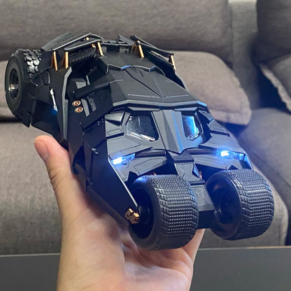 1:24 Batmobile Tumbler Alloy Die Casting Truck Model Sound & Light Start Sprayable Childrens Toys Birthday Present for Childrens